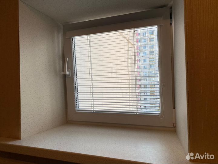 Подоконник / Накладки на подоконник