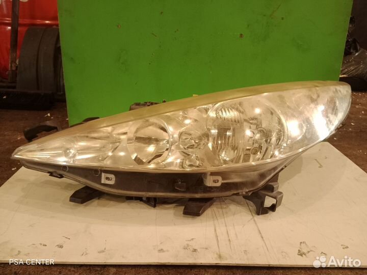 Фара левая Peugeot 207(галоген)
