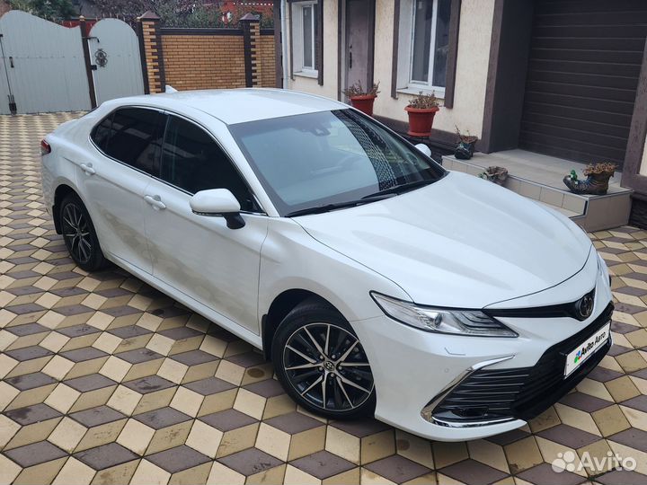 Toyota Camry 2.5 AT, 2021, 8 000 км