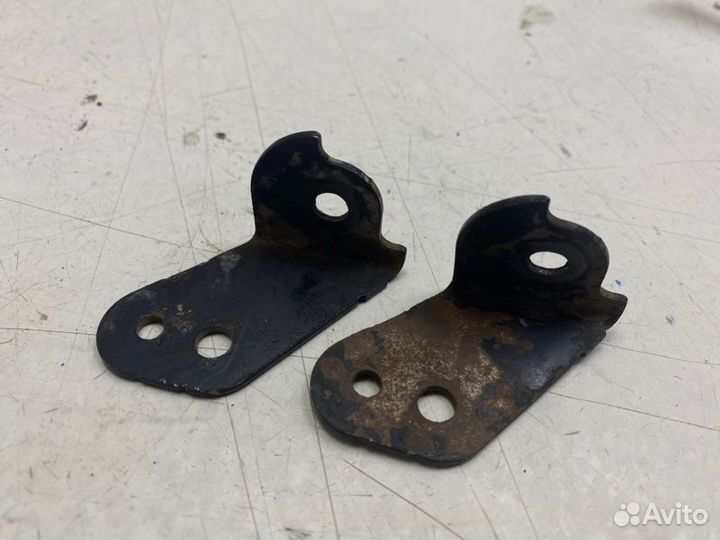 Кронштейн (сопут. товар) Ford Fusion 2002-2012