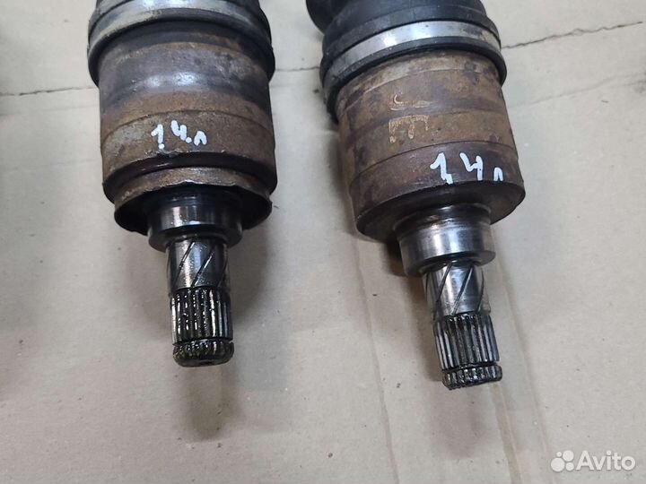 Привод (шрус) Nissan Almera N15 1995-2001