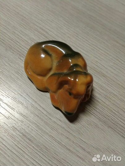 Фарфоровые статуэтка