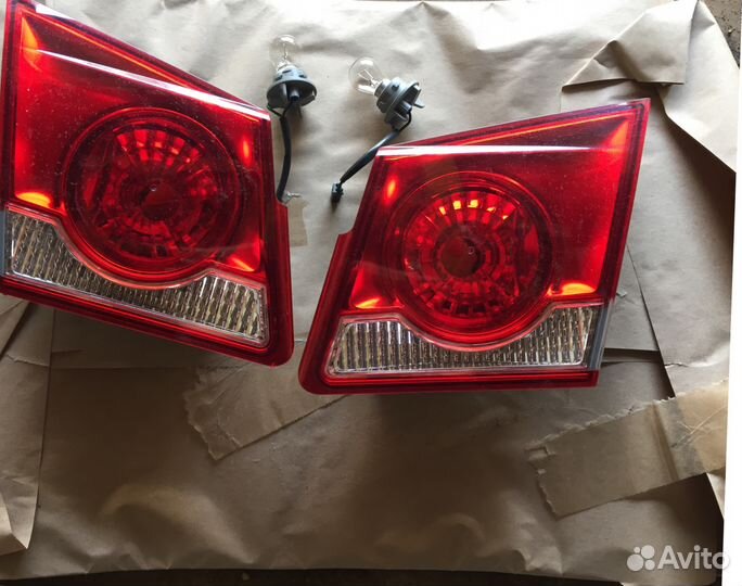 Противотуманные задние фары Шевроле круз (седан)