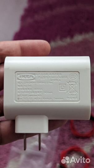 Зарядка IKEA для смартфонов iPhone/Android