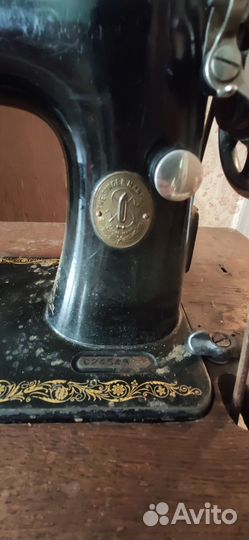 Антикварная швейная машинка Singer&Pfaff