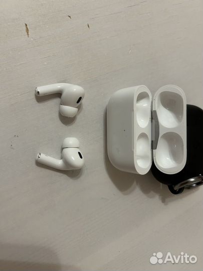 Apple AirPods Pro 2 белый