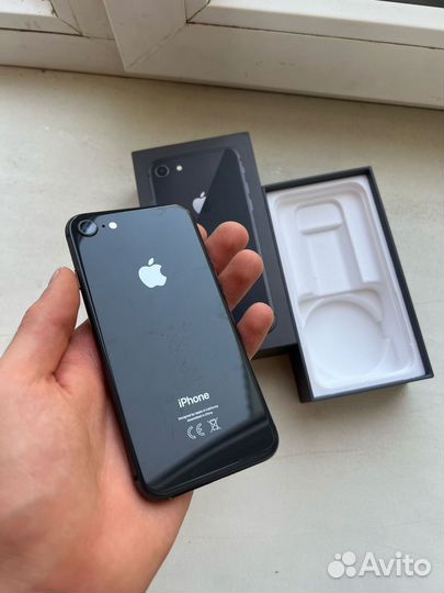 iPhone 8, 64 ГБ