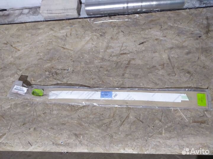 Наклейка двери задней правой toyota RAV4 2005