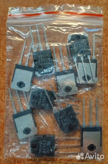 Транзисторы Toshiba A1962 новые