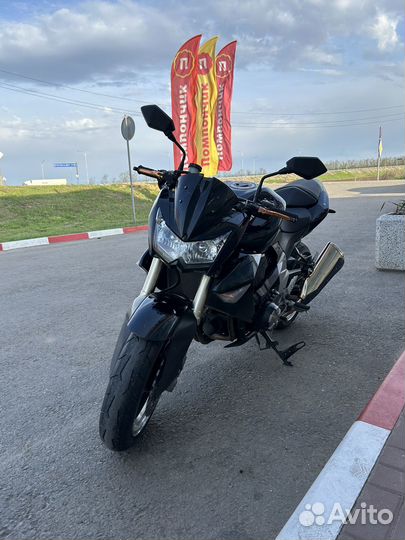 Мотоцикл Kawasaki Z1000