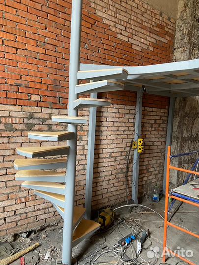 Лестница в дом