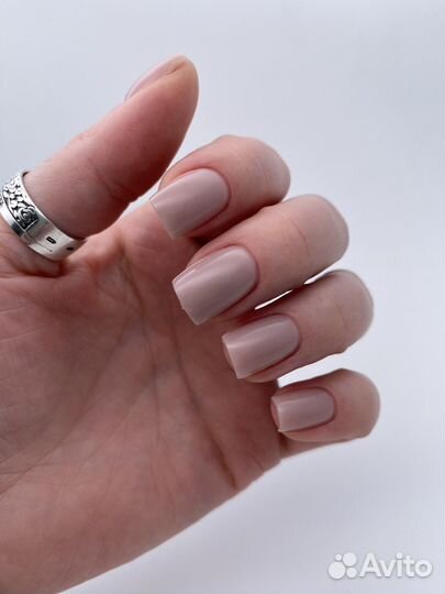 Маникюр и педикюр Губернский