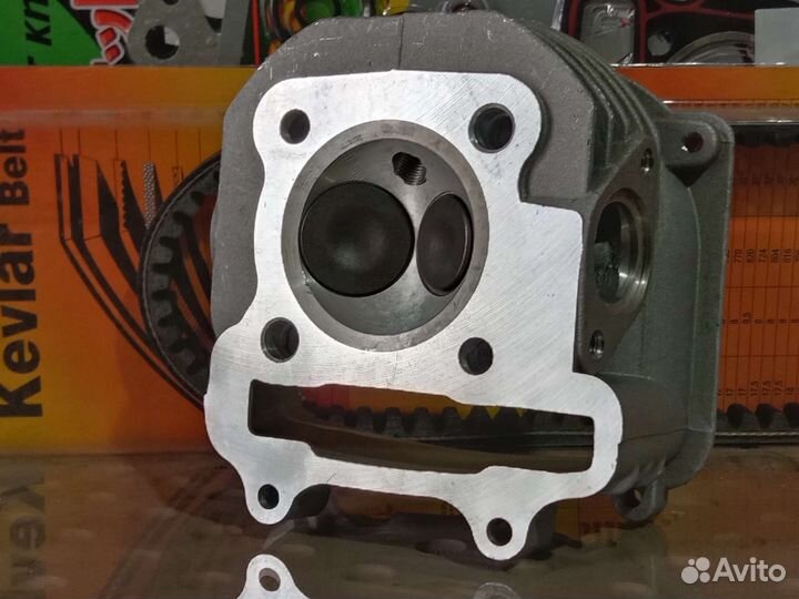 Головка с клапанами на скутер 150сс