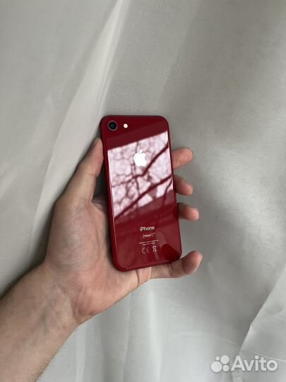 iPhone 8, 64 ГБ
