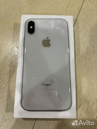 iPhone X, 64 ГБ