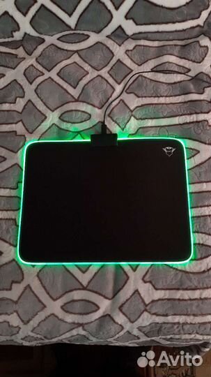 Коврик для мыши Trust Glide Flex RGB новый