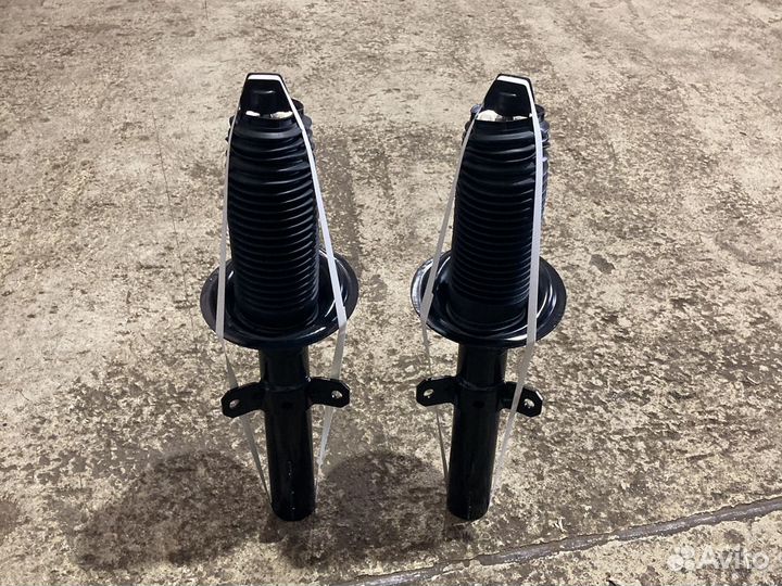 Стойки передние Ford Transit С 2006-2014 год