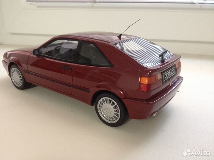 Corrado 1/18