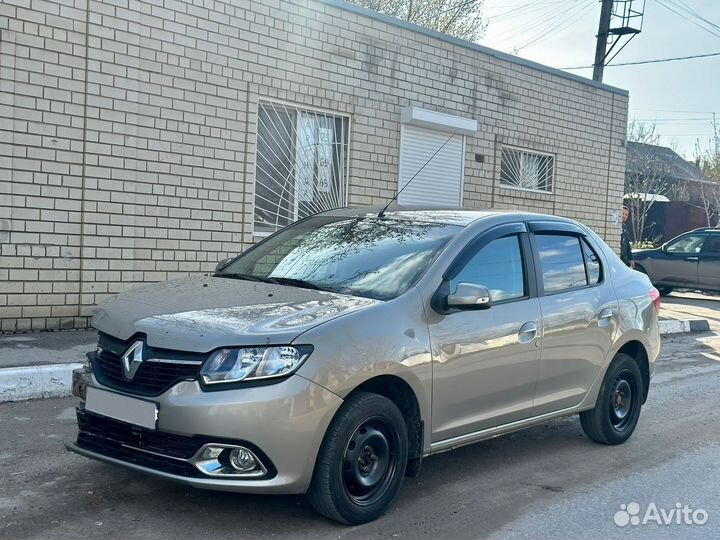 Renault Logan 1.6 МТ, 2014, битый, 88 000 км