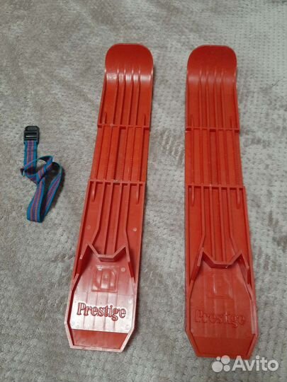 Пластиковые лыжи Престиж