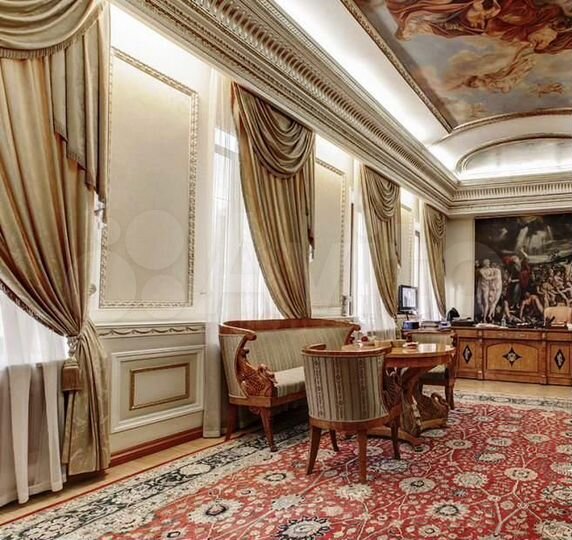 Представительский особняк класса А+, 1834 м²