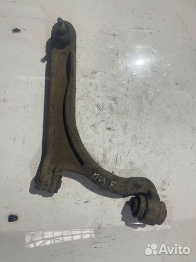 Рычаг передний правый Крайслер Пацифика