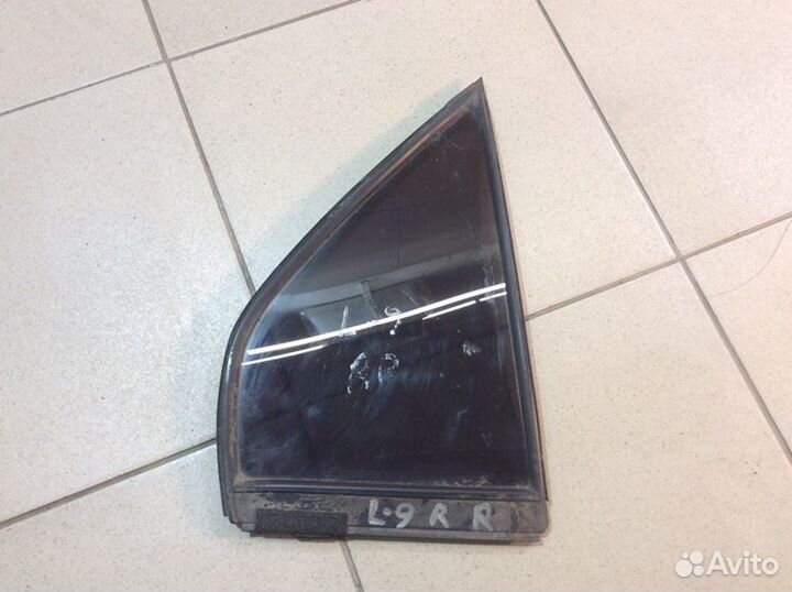 Стекло двери задней заднее правое Mitsubishi