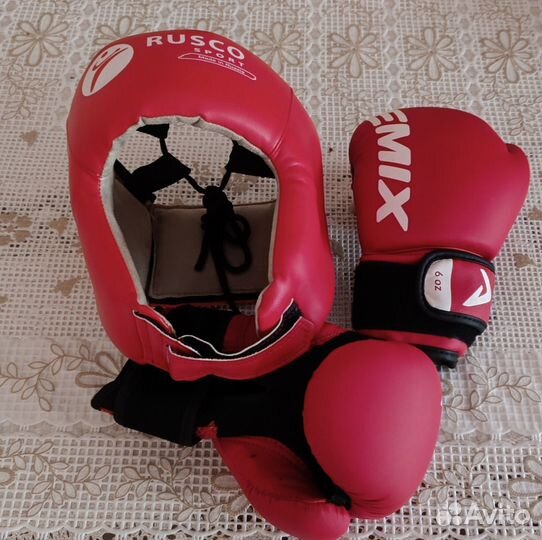 Перчатки, шлем и шорты для бокса детские