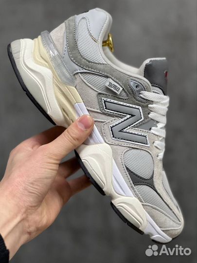 Кроссовки New Balance 9060 стиль и комфорт