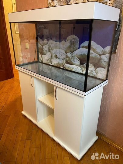 Аквариум 200 с тумбой и освещением