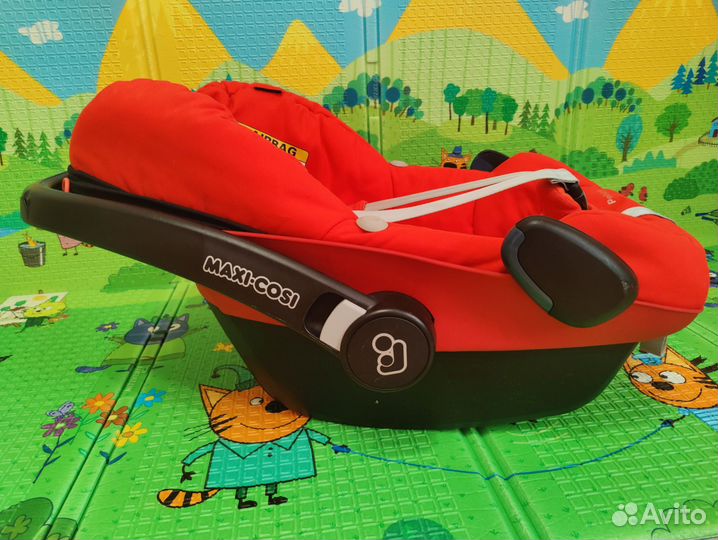 Детское автокресло от 0 maxi cosi