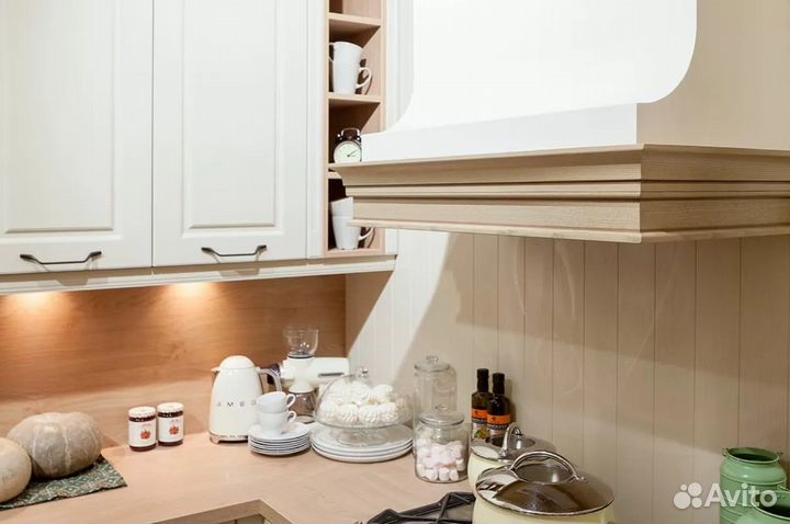 Кухня угловая на заказ со шкафом