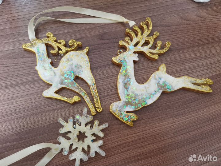 Елочные игрушки