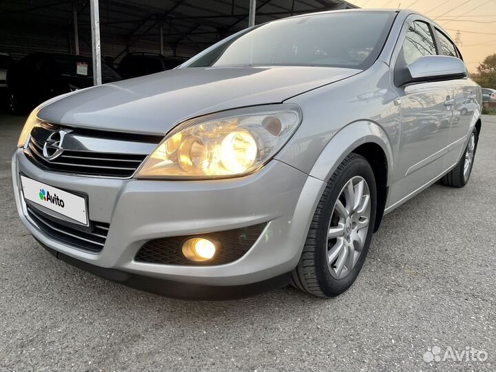 Opel Astra 1.8 AT, 2008, 185 252 км