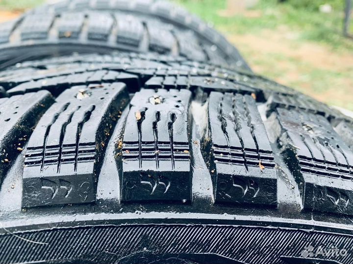 Nokian Tyres Hakkapeliitta 7 205/60 R16