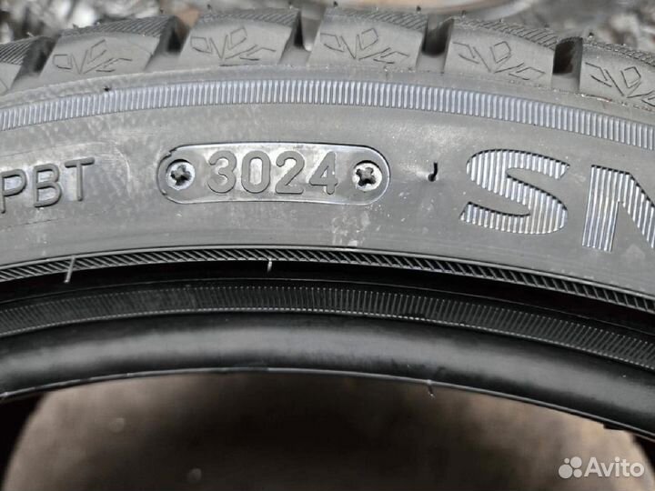 Triangle TR777 215/70 R16 104T