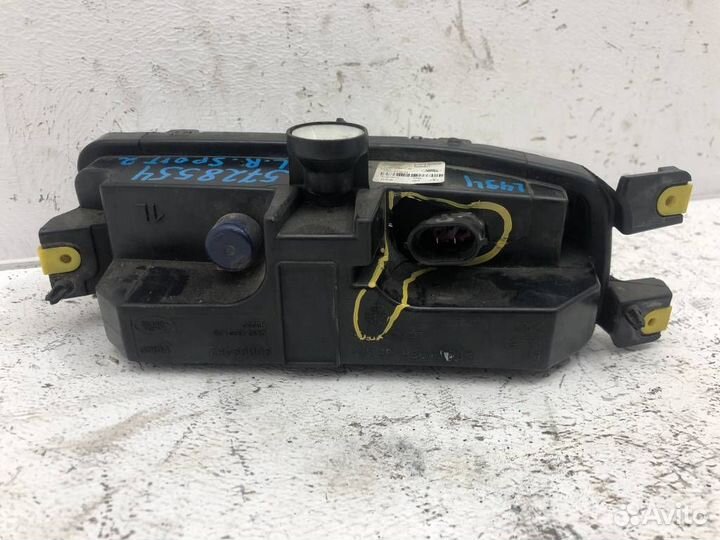 Фара противотуманная левая