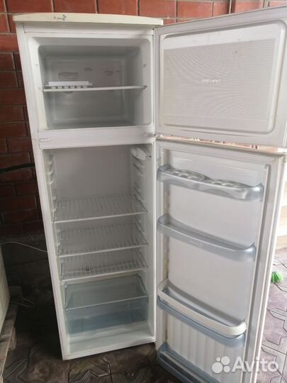 Холодильник б/у
