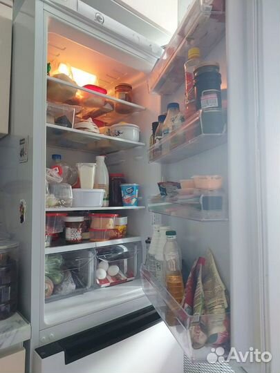 Холодильник бу в хорошем состоянии, NO frost