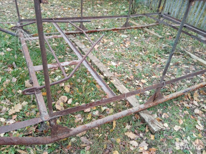 Каркас зимней передвижной палатки