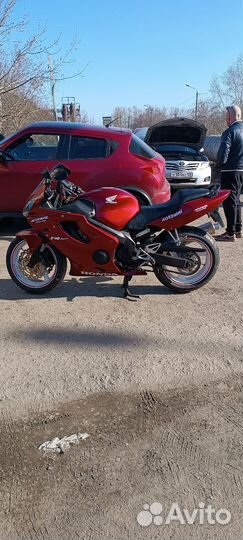 Хонда cbr6004