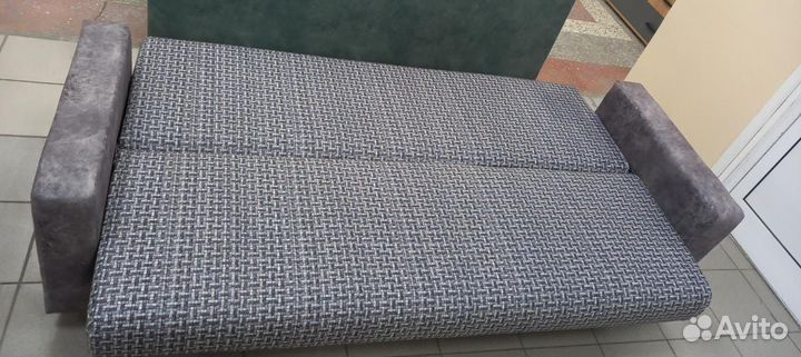 Диван книжка