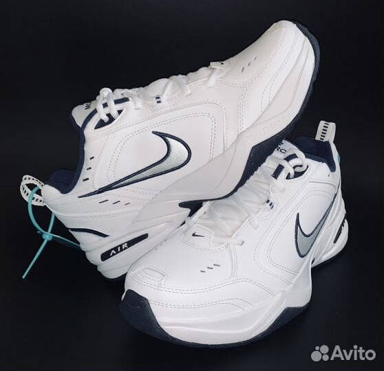 Кроссоквки Nike air Monarch 44 оригинал белые