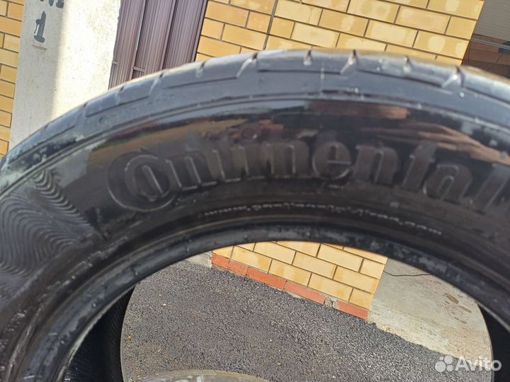 Continental ContiPremiumContact 5 215/60 R16 95V