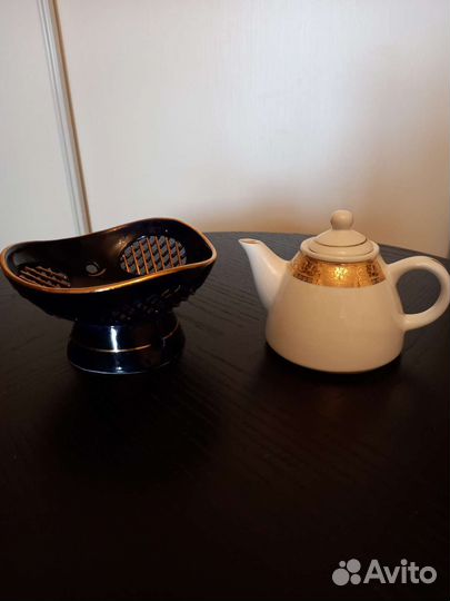 Вазочка на ножке, чайничек заварочный
