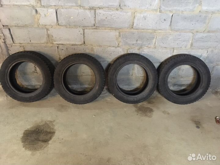 Dunlop SP Winter Ice 02 185/65 R15 92T