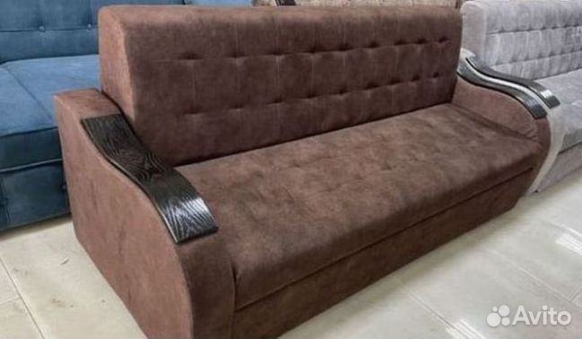 Прямой диван в наличии