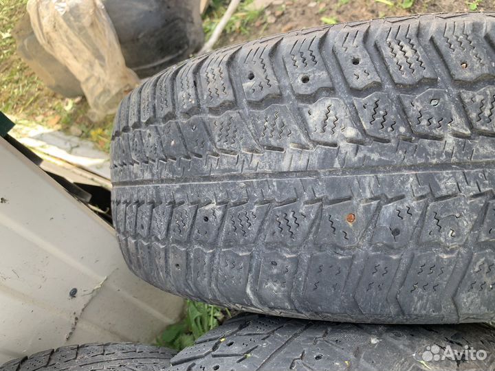 Matador MP 50 Sibir Ice 205/65 R15 50T