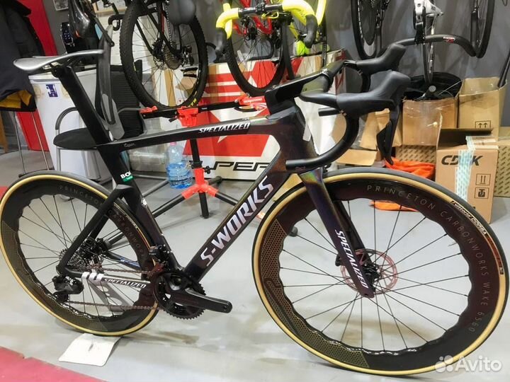 Шоссейный велосипед specialized