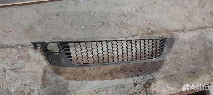 Решётка бампера VW Scirocco